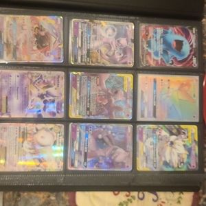 Lot of pokemon cards